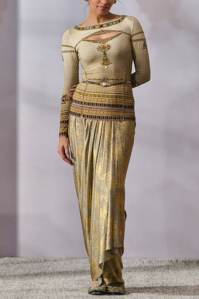 Oyster jewel embroidered t-shirt