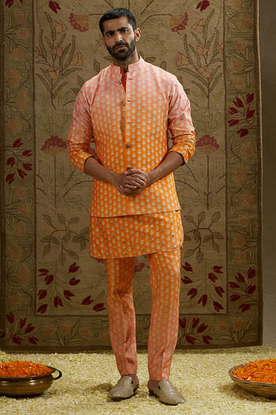 Pink and orange ombre motif printed bandi