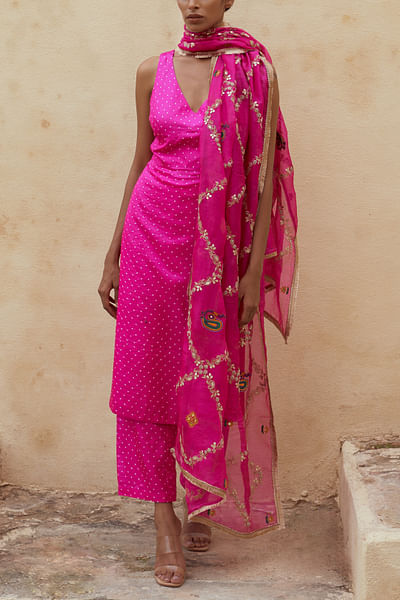 Pink bandhani kurta set