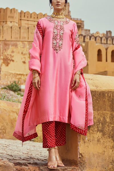 Pink bird and elephant embroidered kurta set