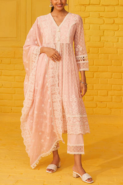 Pink floral embroidered kurta set