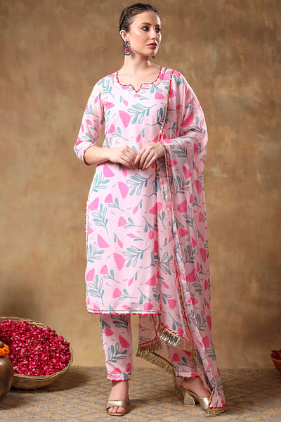 Pink floral print kurta set