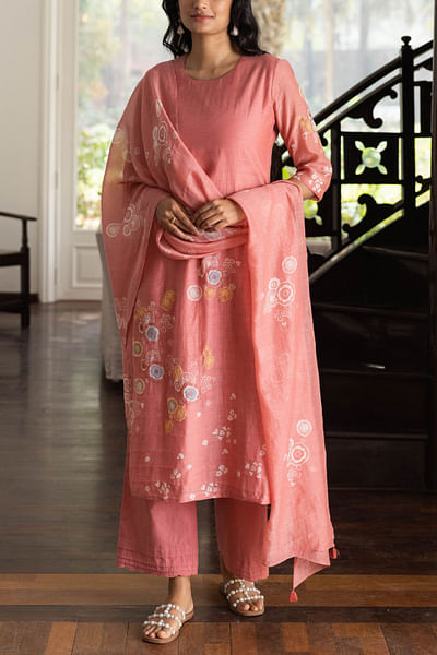 Pink floral printed embroidered kurta set