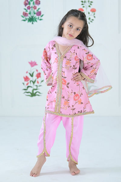 Pink floral printed kurta set