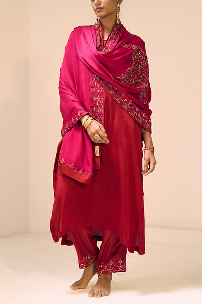 Pink hand embroidered dupatta