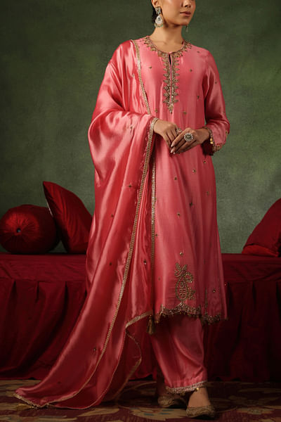 Pink scalloped kurta set