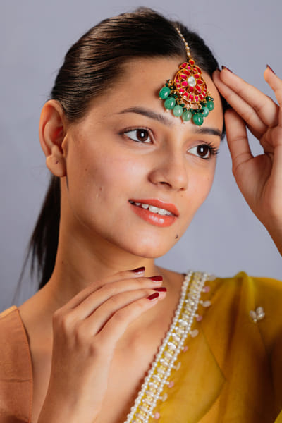 Pink stone embellished maangtikka