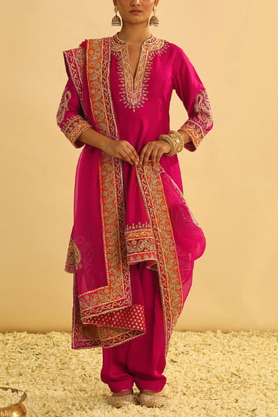 Pink tilla embroidered kurta set