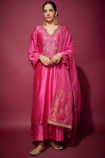 The Aarya Pink zardozi embroidery kurta set THEFEB25D117637