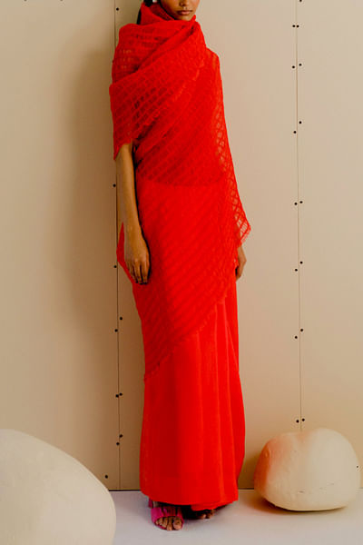 Poppy red stripe smocked sari