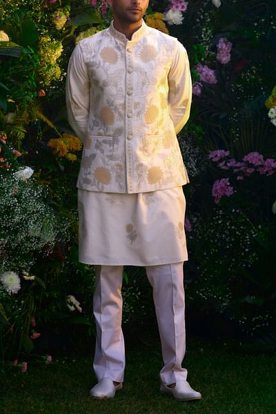 Pristine white floral embroidered bandi set
