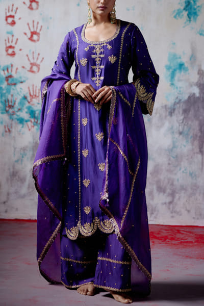 Deep thee Purple embroidered kurta set DEEJAN25D13462