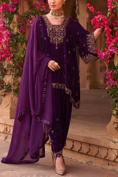 Purple embroidered short kaftan kurta set