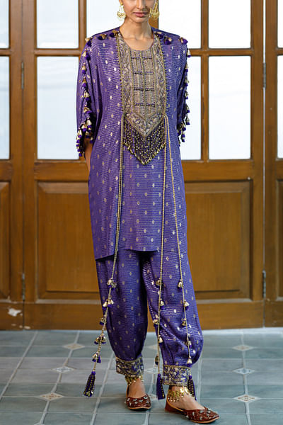 Purple embroidered tasselled kaftan set