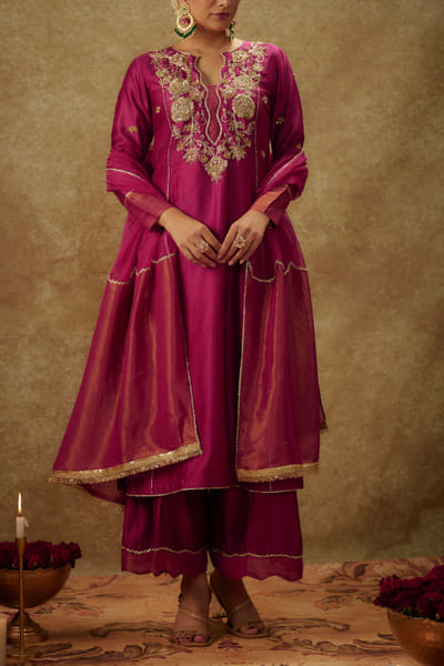 Purple floral zardozi embroidered kurta set