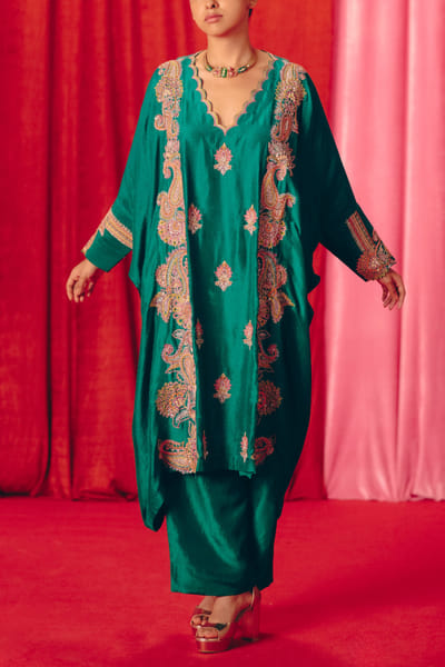 Mrunalini Rao Rama green paisley embroidered kurta set MRROCT2404