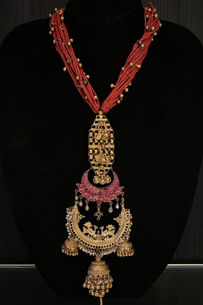 Red and gold semi-precious stone necklace