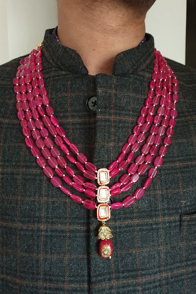 Red and pink kundan beaded layered necklace