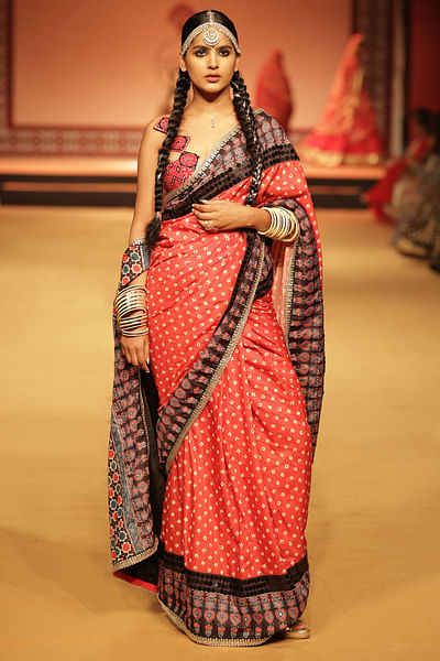 Red bandhani and ajrakh printed sari set