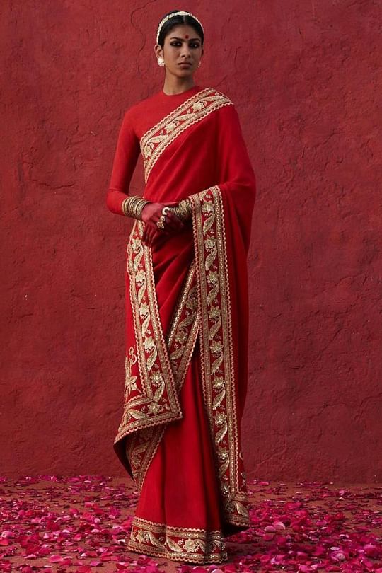 Bridal saree sabyasachi online