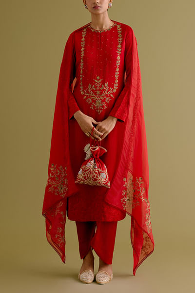 Red embroidered kurta set