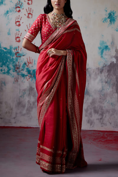 Deep thee Red embroidered sari set DEEJAN25D13481