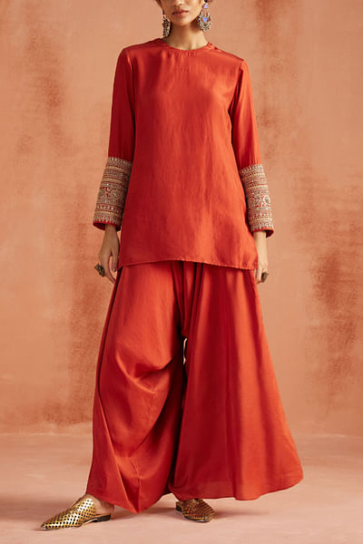 Red embroidered sleeves co-ords
