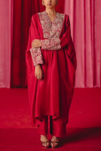 Red floral embroidery kurta set