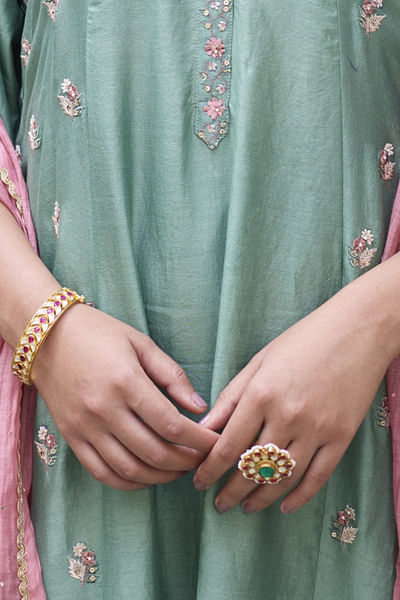 Red kundan jadau bangles