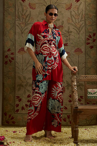 Red mask printed co-ords