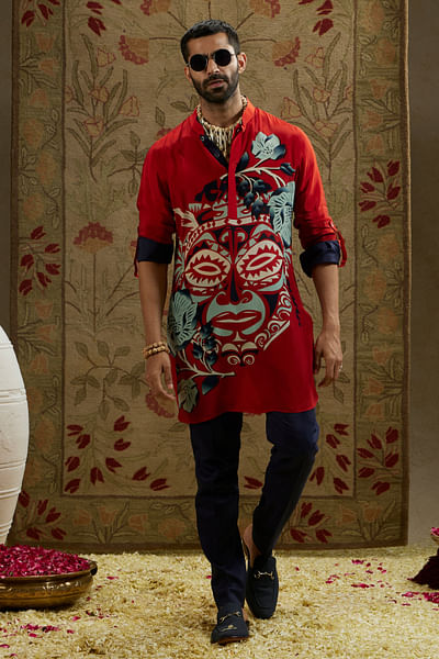 Red mask printed kurta