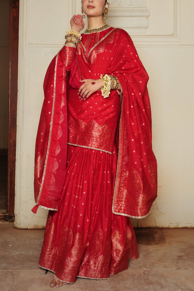 Red paisley woven gharara set