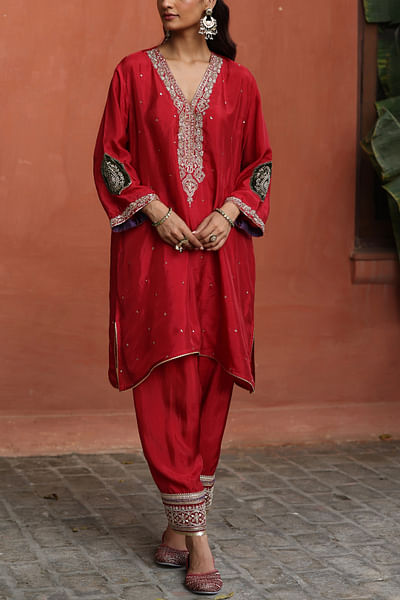 Red silk embroidered kurta set