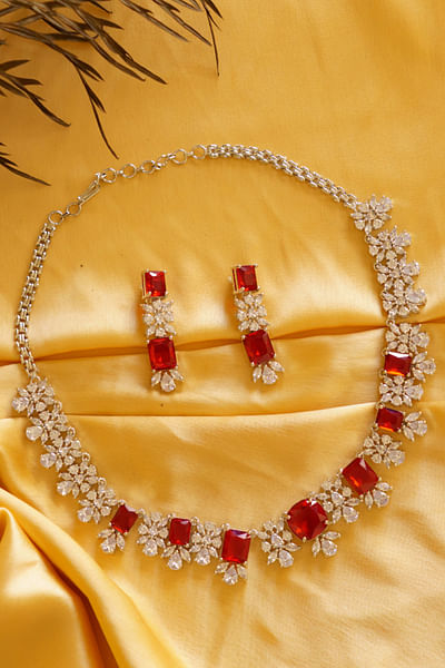 Red stone and faux diamond necklace set