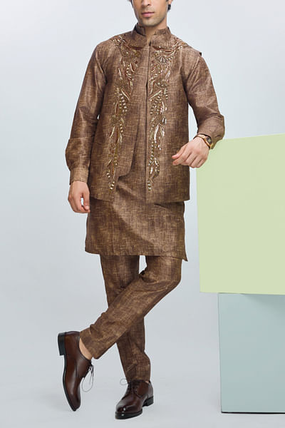 Savannah embroidered bandi kurta set