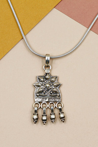 Silver carved pendant ghungroo necklace
