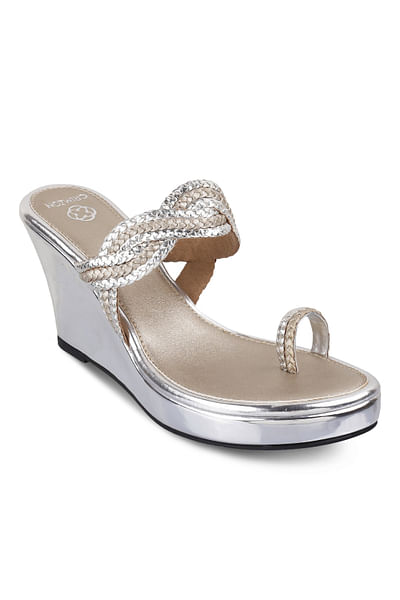 Silver embellished kolhapuri wedges