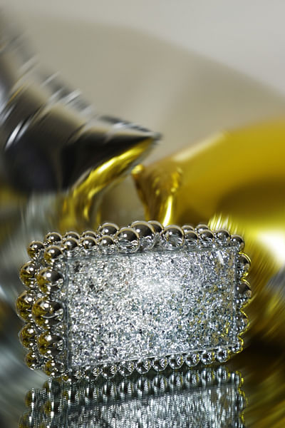 Silver resin clutch