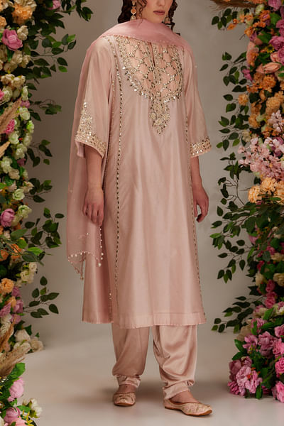 Soft pink pearl embellished kurta set