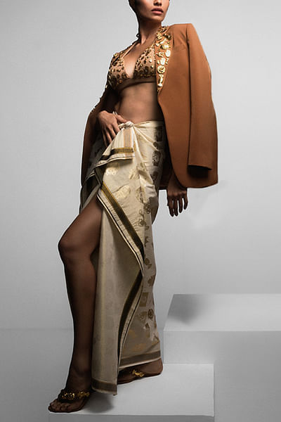 Tan and ivory mascot embellished blazer set