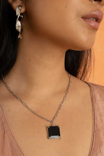 White and black onyx pendant necklace
