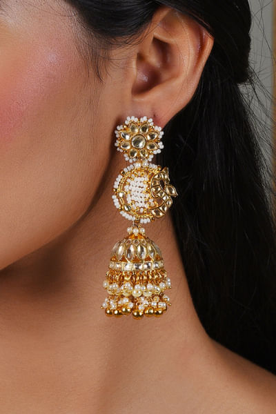 White and gold kundan and pearl jhumkas