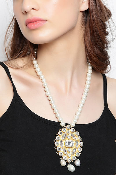 White and gold pearl and crystal necklace