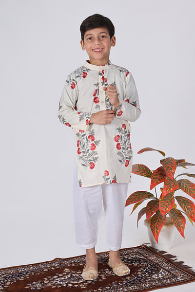 White and maroon floral print kurta set