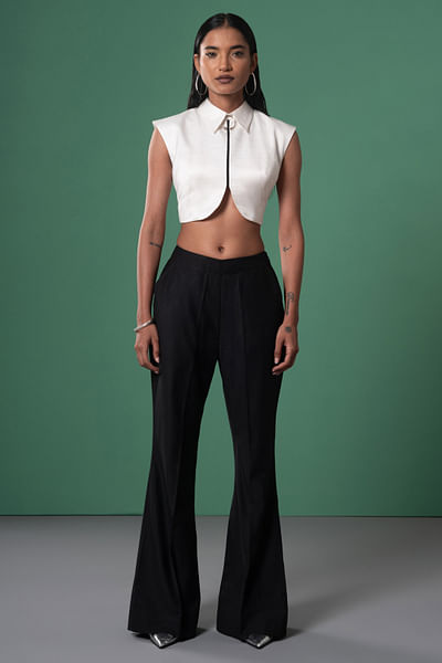 White fitted cropped shirt