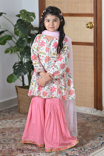 White floral printed kurta set