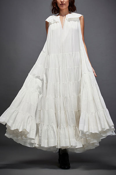 White frill collar tiered dress