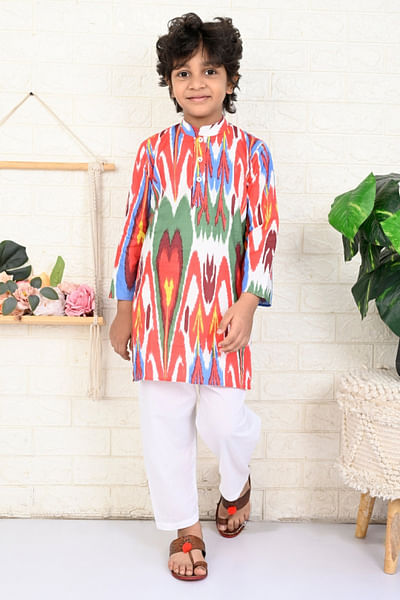 White ikat print kurta set