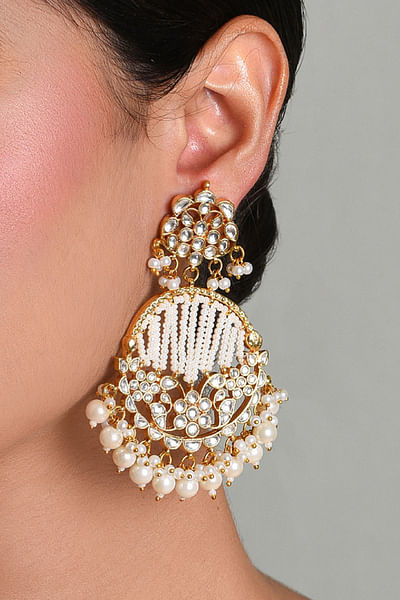 White kundan and pearl earrings