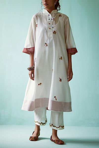 White motif embroidered kurta set